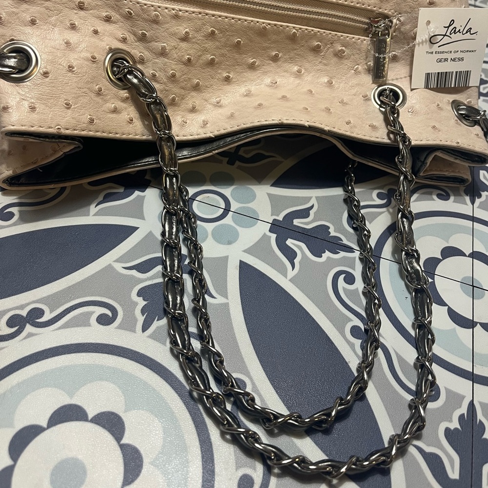 Laila Bags From Disney World Reversible Blush Ostrich/Silver-Gray Metallic Bag - Picture 7 of 9